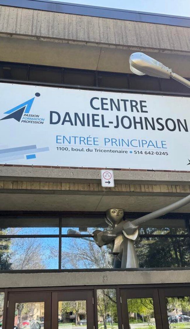 Centre Daniel-Johnson P.2